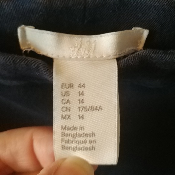 10/$10    H&M Black Jeggings 14 - Picture 2 of 3